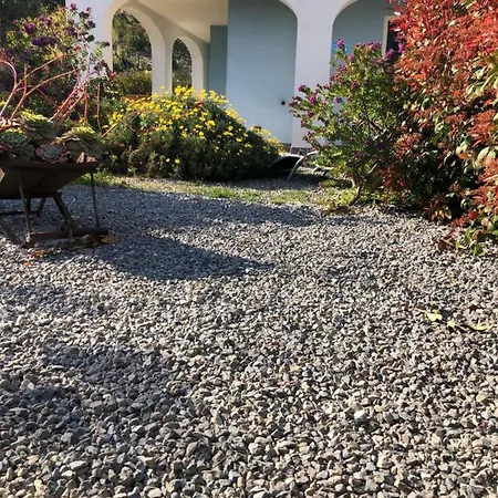 Azzurra Biricchina Feriegård Riva Ligure
