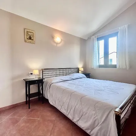 Azzurra Biricchina Фермерский дом