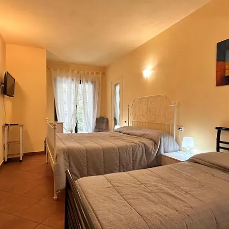 阿苏拉布瑞齐纳农家乐 里瓦利古雷