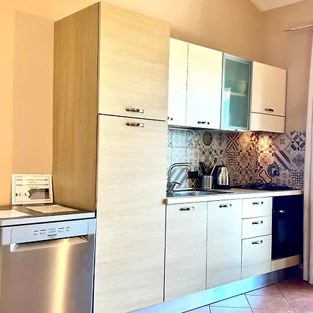 农家乐 阿苏拉布瑞齐纳农家乐 *