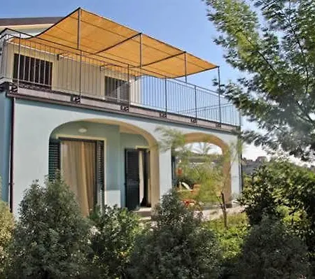 阿苏拉布瑞齐纳农家乐 农家乐